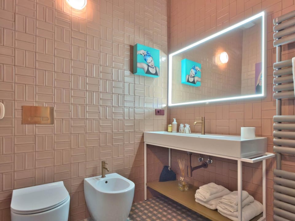 Homeby, Cinisca Suites Inn in Bologna