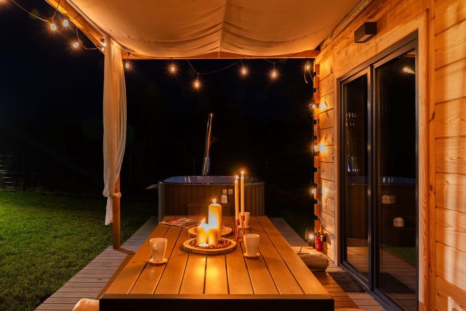 Patio, Night
