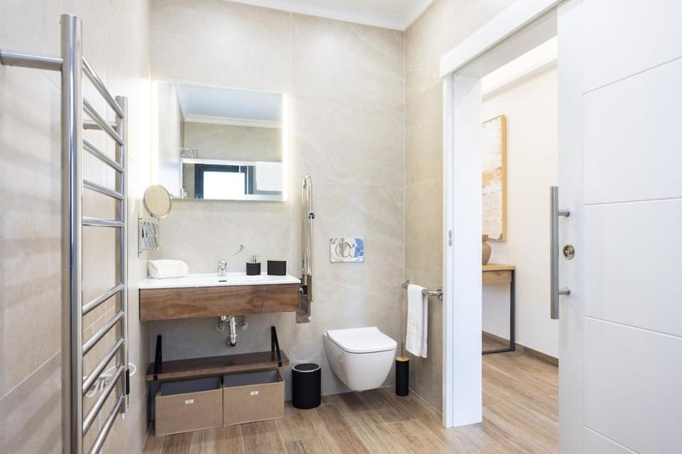 Shower, Bathroom, towels
