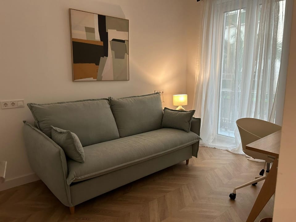 Seating area, Bedroom