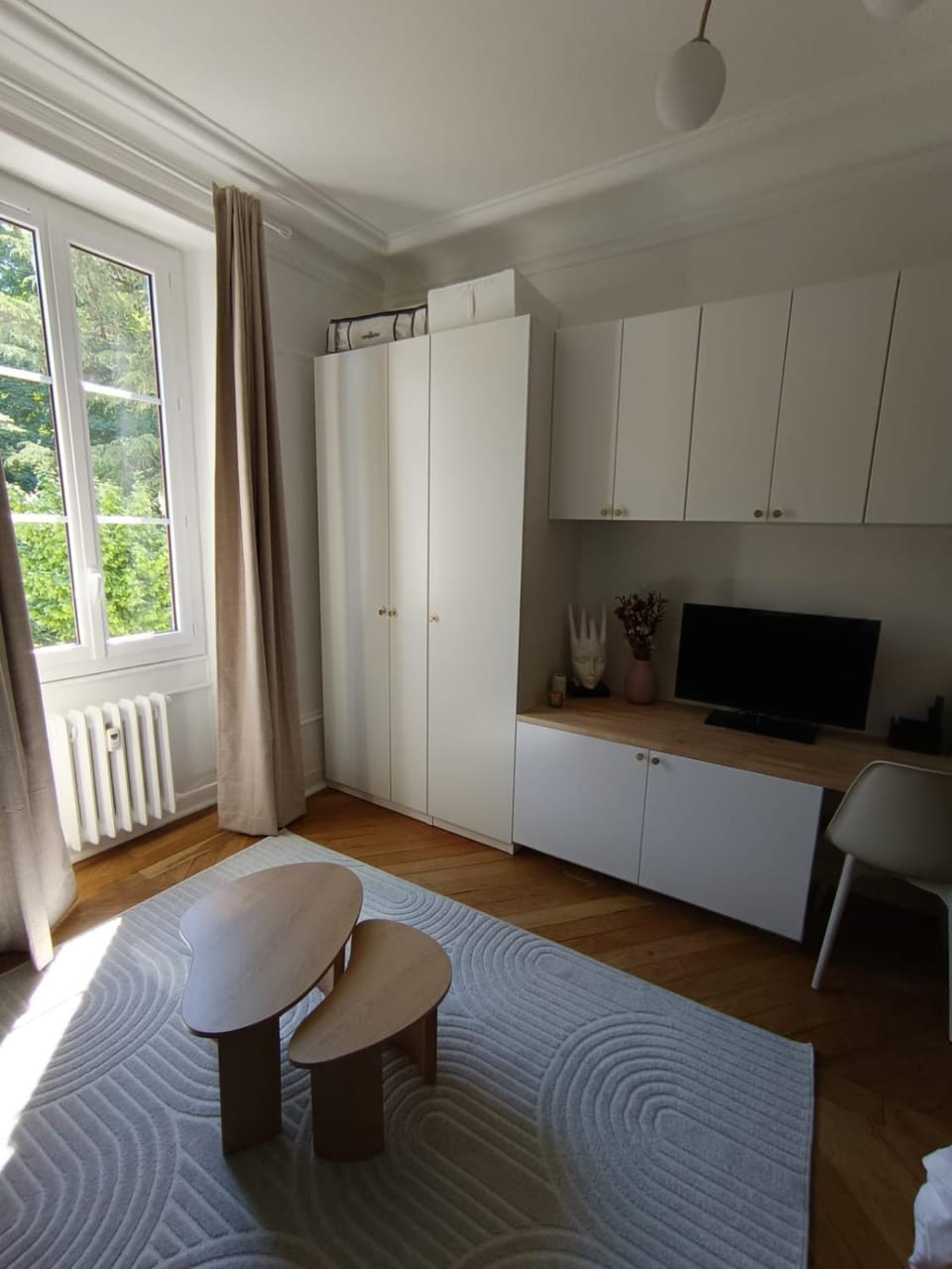 Living room, Seating area