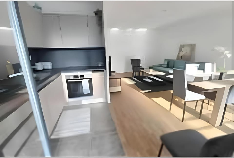 Kitchen or kitchenette, Dining area, oven, toaster