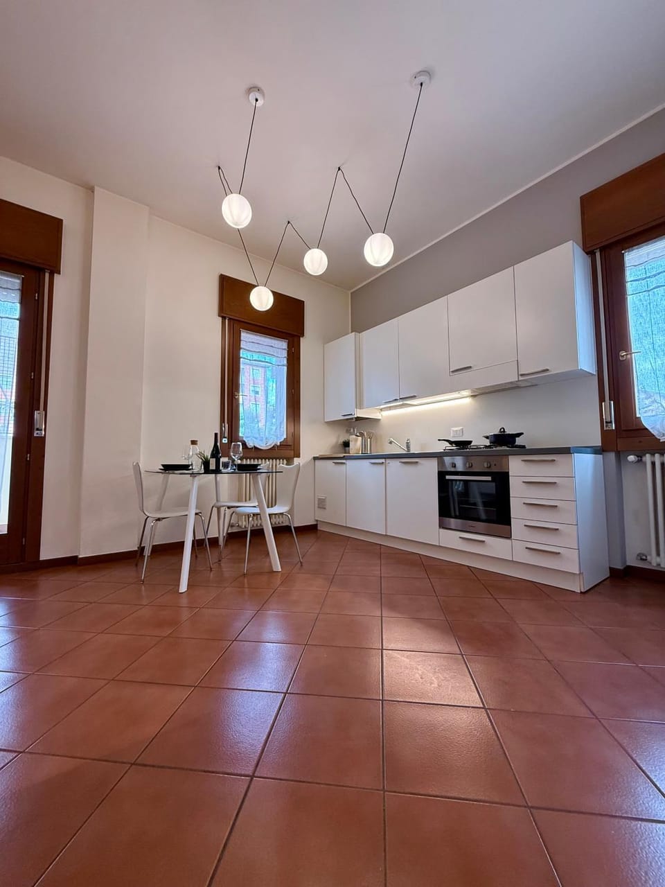 Kitchen or kitchenette, Dining area, dishwasher, minibar, pet friendly, stove