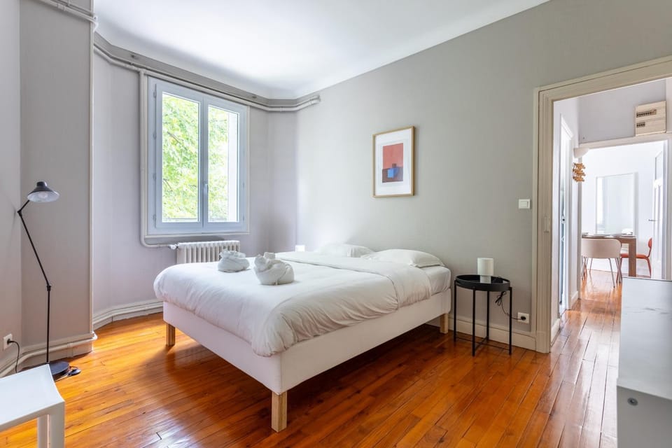 Bed, Bedroom