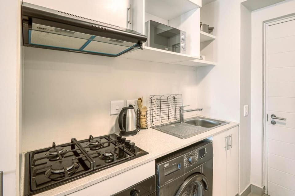 Sleek and modern apartment Apartment in Umhlanga