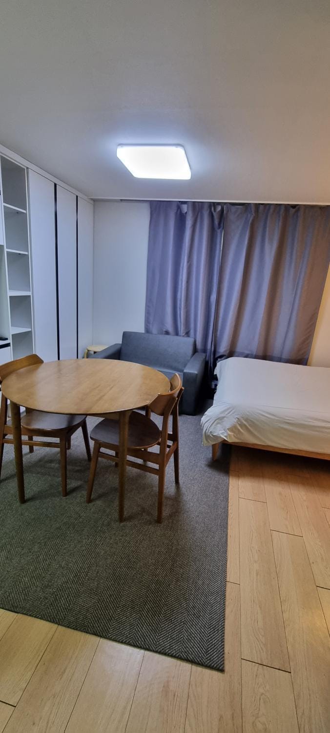 HWAGOK HAM STAY, Hongdae 20 minute Apartment in Seoul