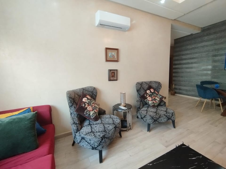 Living room, air conditioner