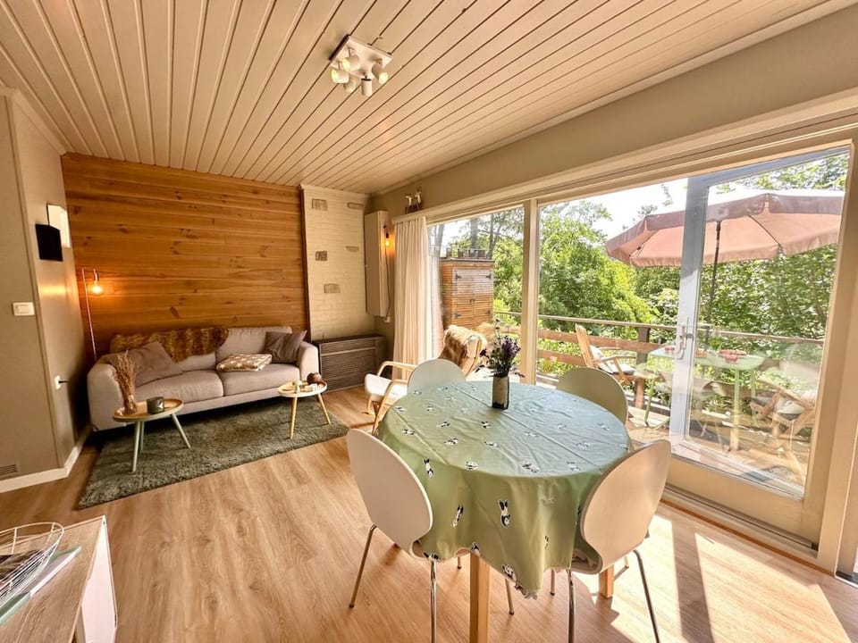 Patio, View (from property/room), Balcony/Terrace, Seating area, Dining area