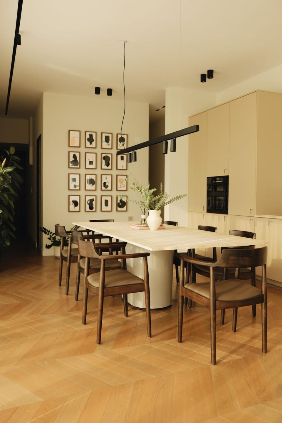 Living room, Seating area, Dining area