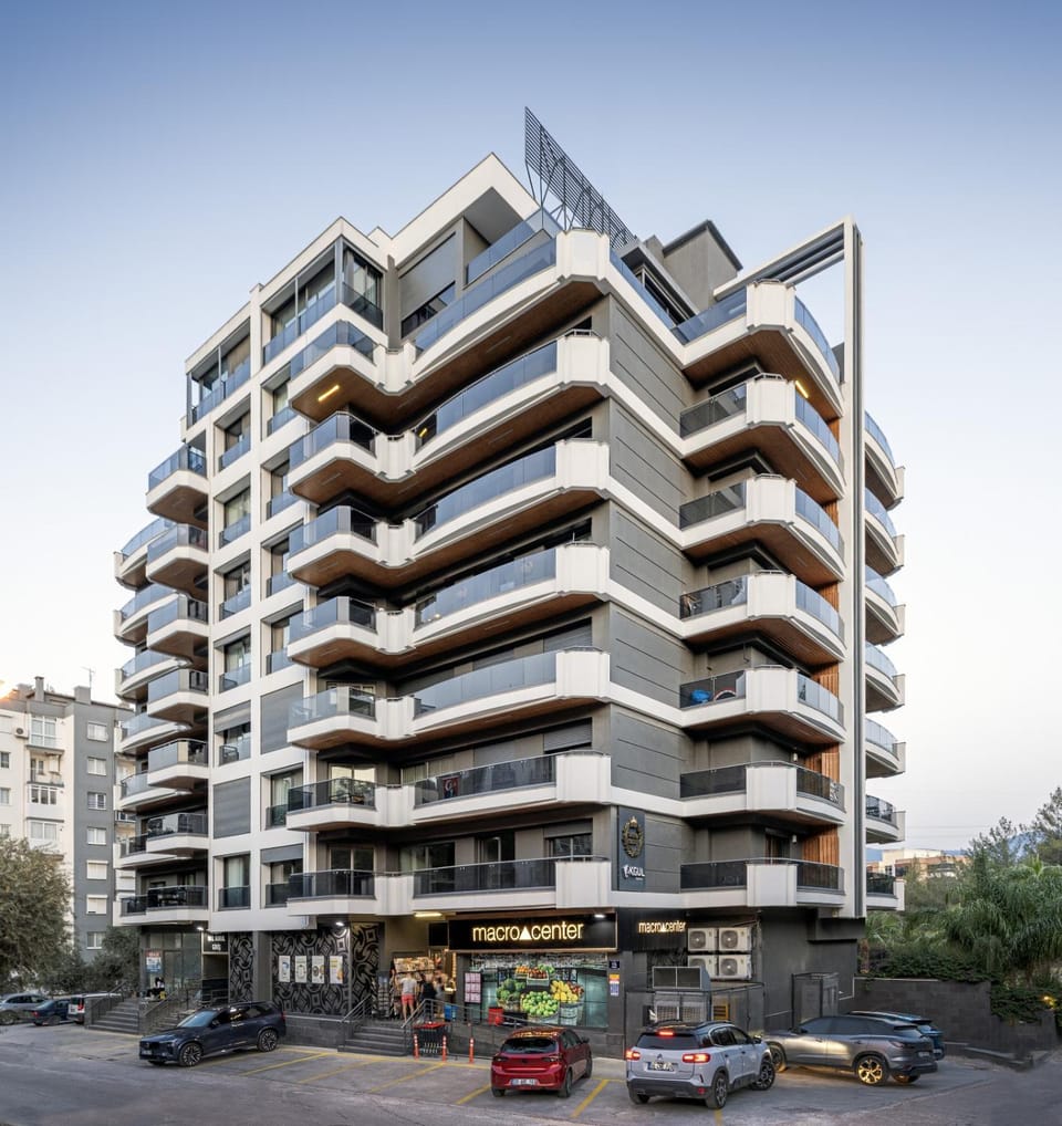 Property building, Day, Neighbourhood, Street view, Location