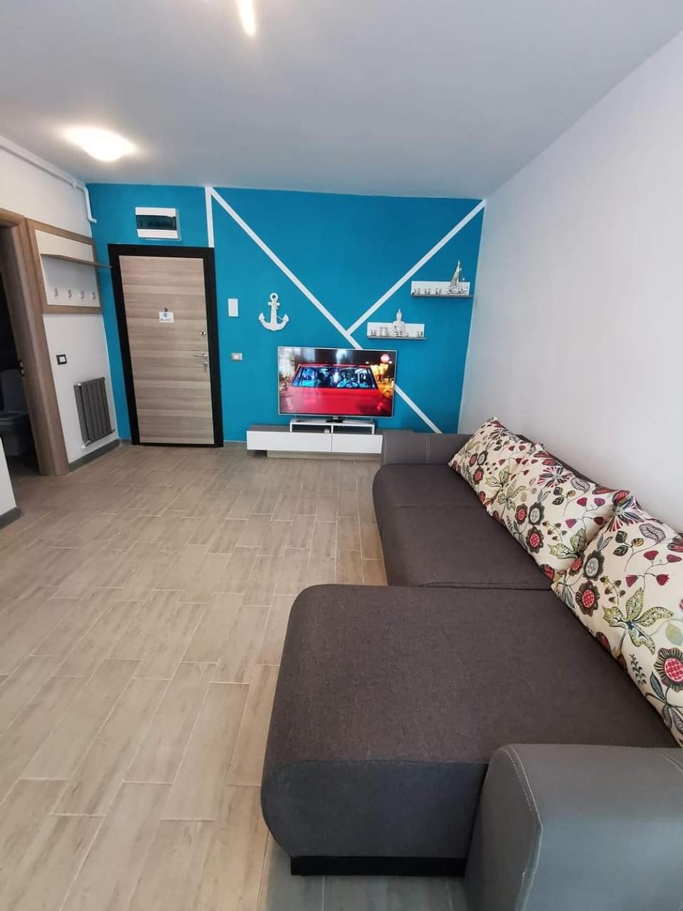 TV and multimedia, Living room, Seating area