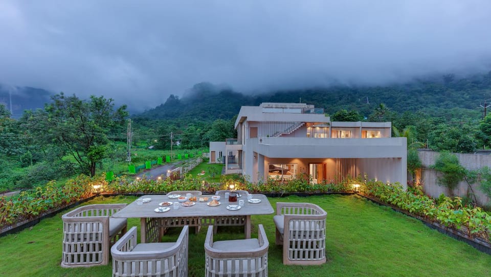 View (from property/room), Food and drinks, Food, Breakfast, Lunch, Dinner