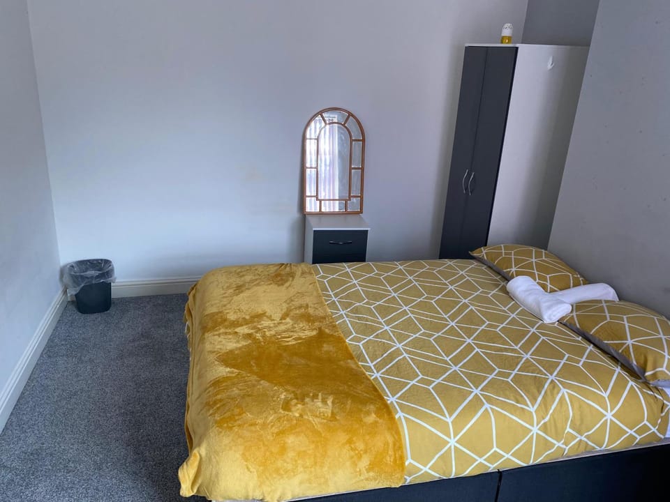 George Guest House Bed and Breakfast in Stoke-on-Trent