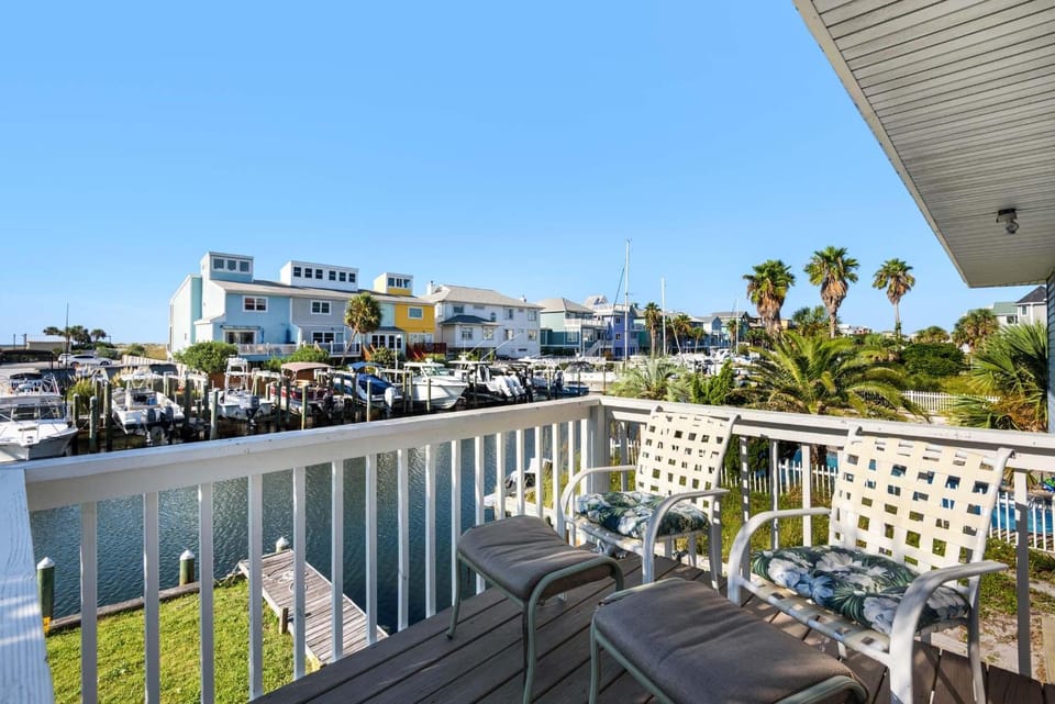 Leaning Palms House in Pensacola Beach