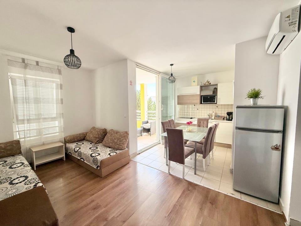 Living room, kitchen