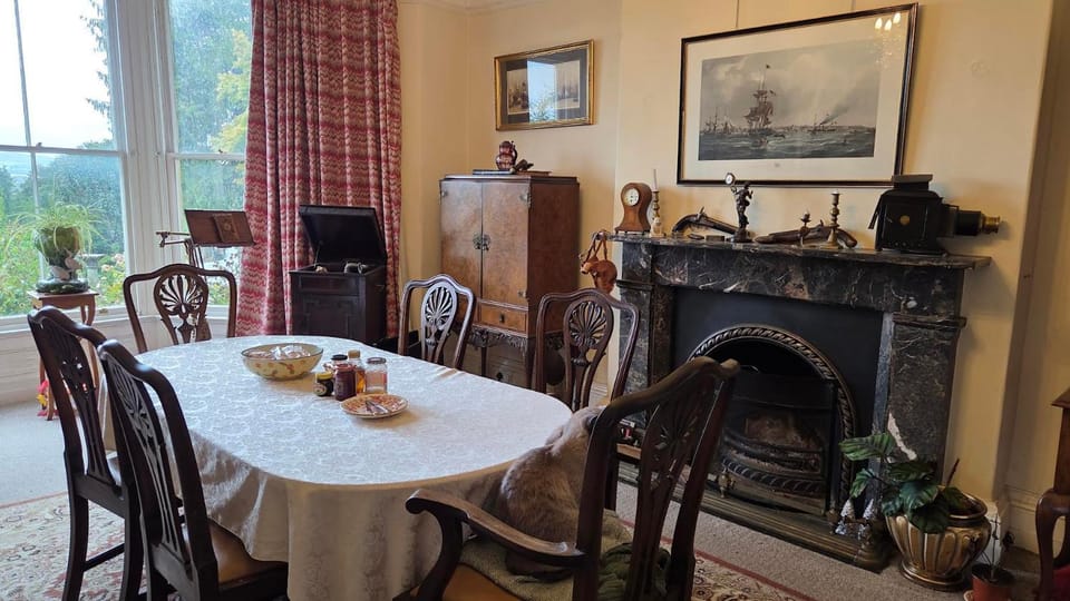 Coffee/tea facilities, Dining area, Breakfast