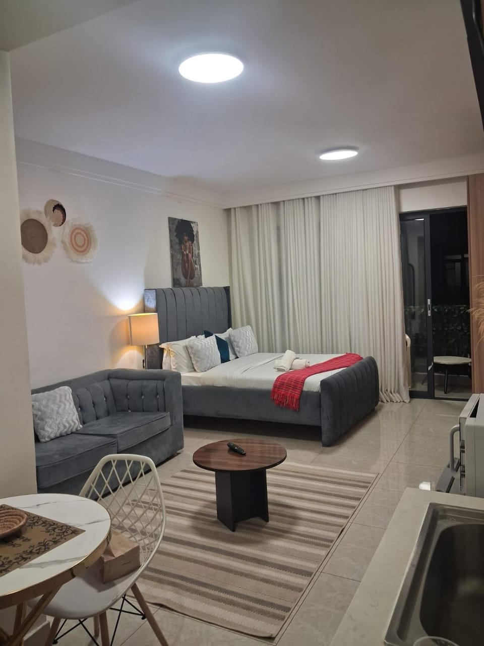 Photo of the whole room
