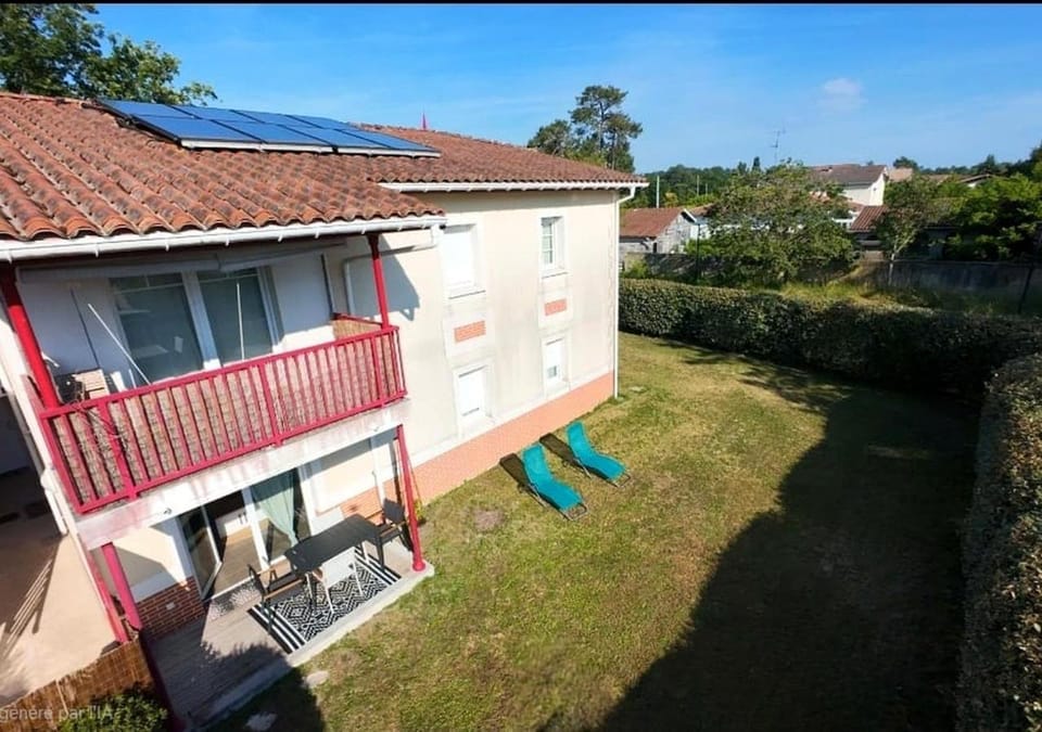 T3 avec jardin clos, 2 parkings privés Proche Arcachon Apartment in La Teste-de-Buch