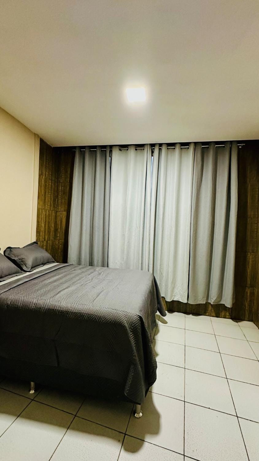 Bed, Photo of the whole room, Bedroom, internet
