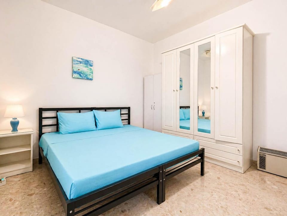 Bed, Bedroom, wardrobe