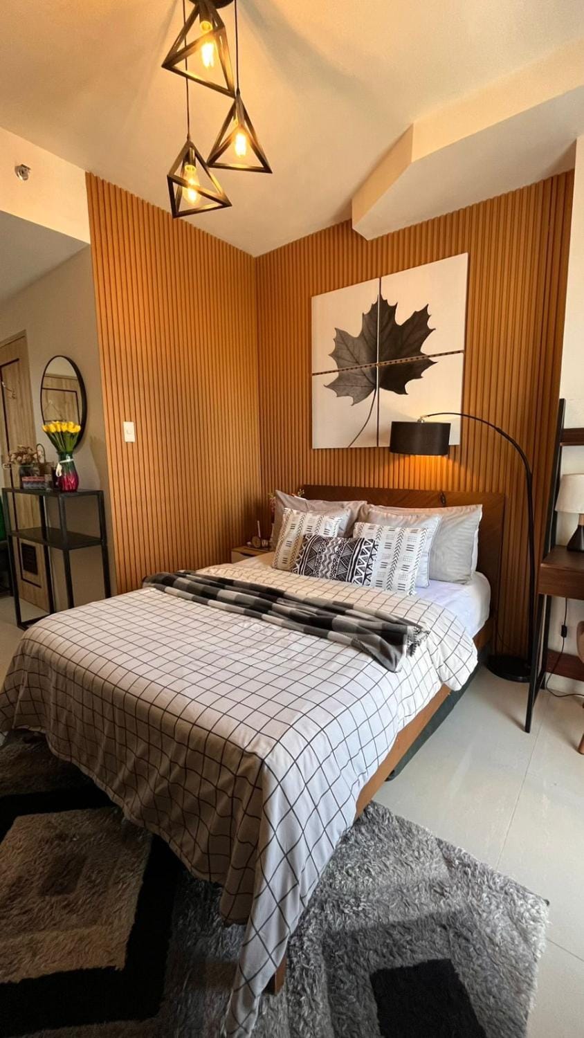 Studio with Balcony plus City View at Inspiria with Fast WiFi & Free Netflix Apartment in Davao City