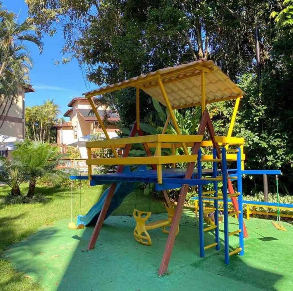 Apartamento em Riviera de São Lourenço com piscina aquecida e serviço de arrumação Apartment in Bertioga