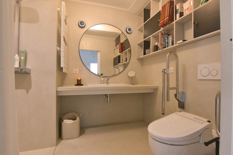 Toilet, Bathroom