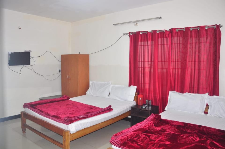TV and multimedia, Bedroom, towels