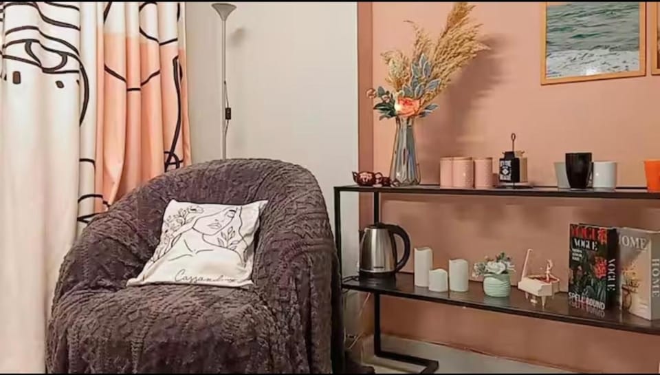 Cozy 1 Bedroom Apartment Suitable for travelers , couples Apartment in New Cairo City