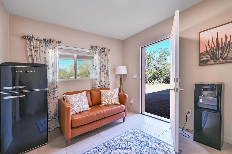 Property building, Seating area