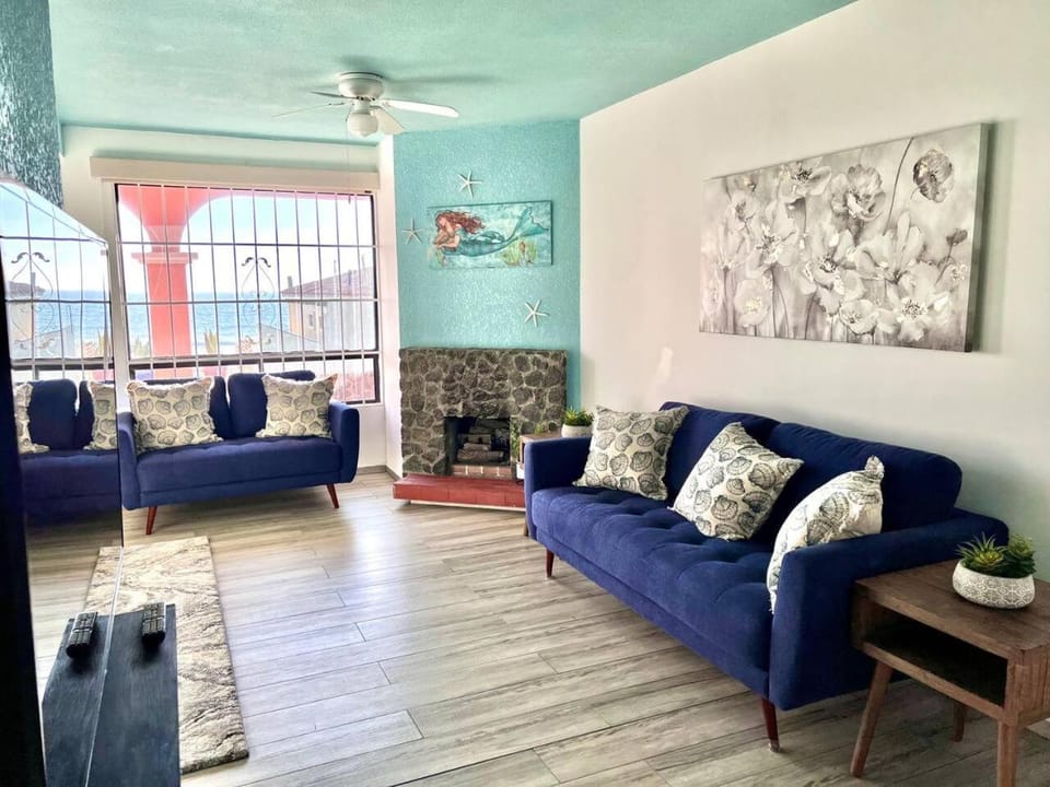 Oceanfront - Casita Rosa House in Puerto Nuevo