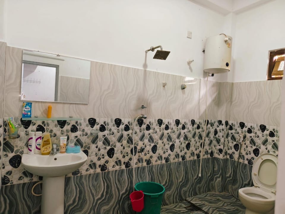 TR Rest House Bed and Breakfast in Sri Lanka
