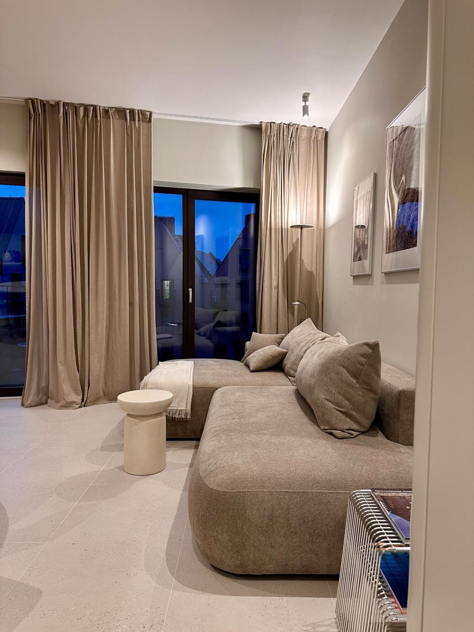 TV and multimedia, Living room, Photo of the whole room, Seating area