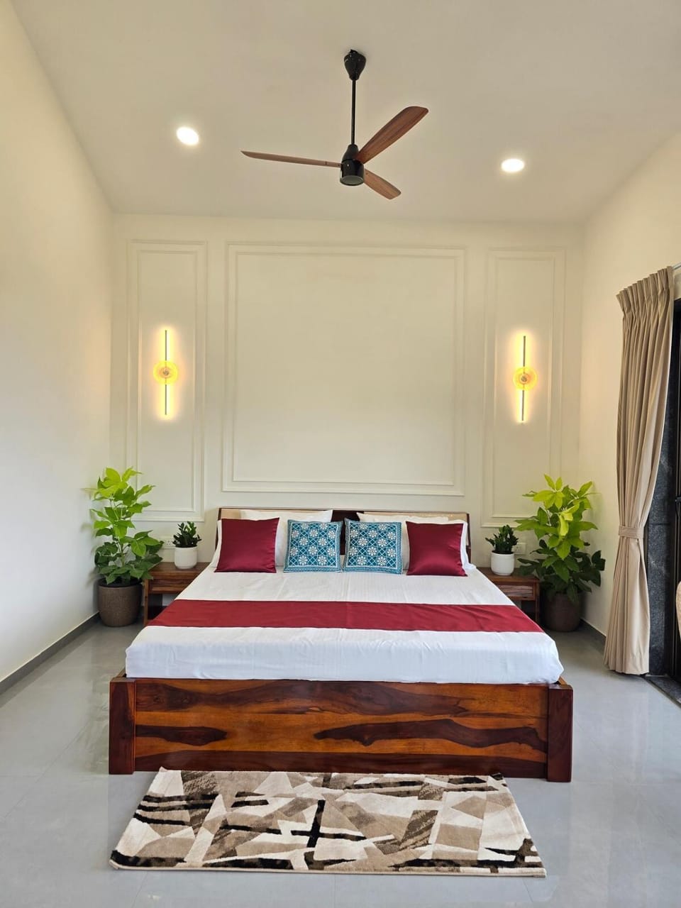 Villa plumeria vista - A Bloom by the Lake Villa in Maharashtra