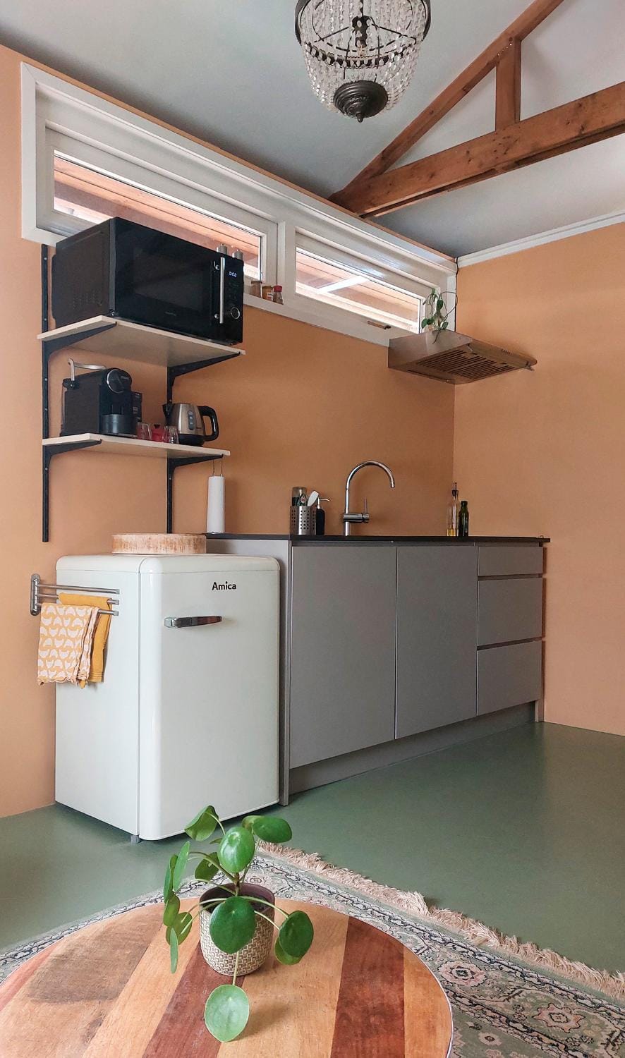 Kitchen or kitchenette