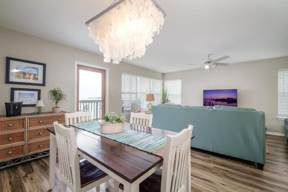Fenimore Mill 1A - Pool, Hot Tub, Pet Friendly! Apartment in Cedar Key