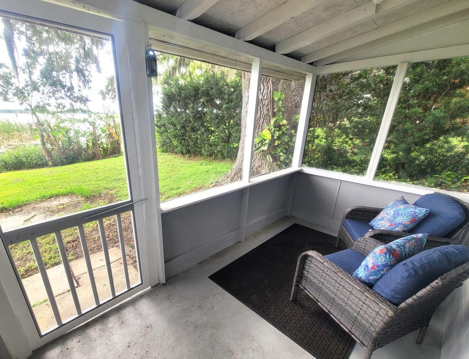 Lazy Oaks Resort Cottages Apartment in Florida