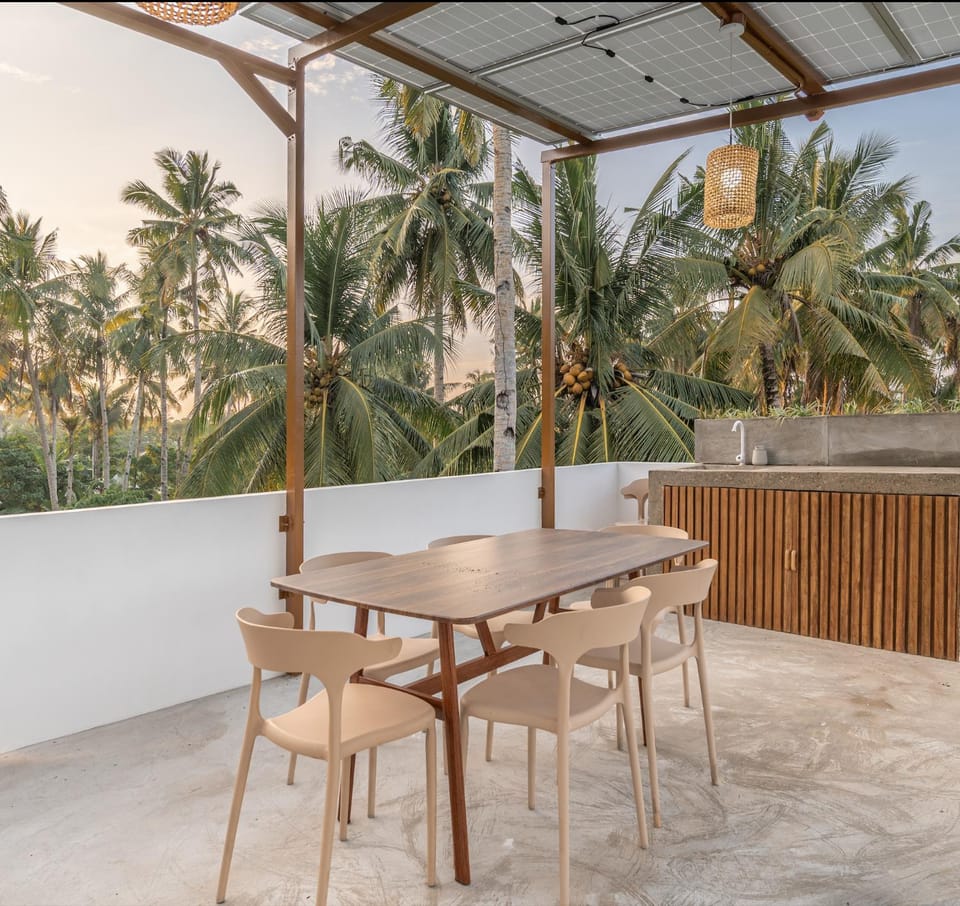 View (from property/room), Balcony/Terrace, Dining area, Sunset