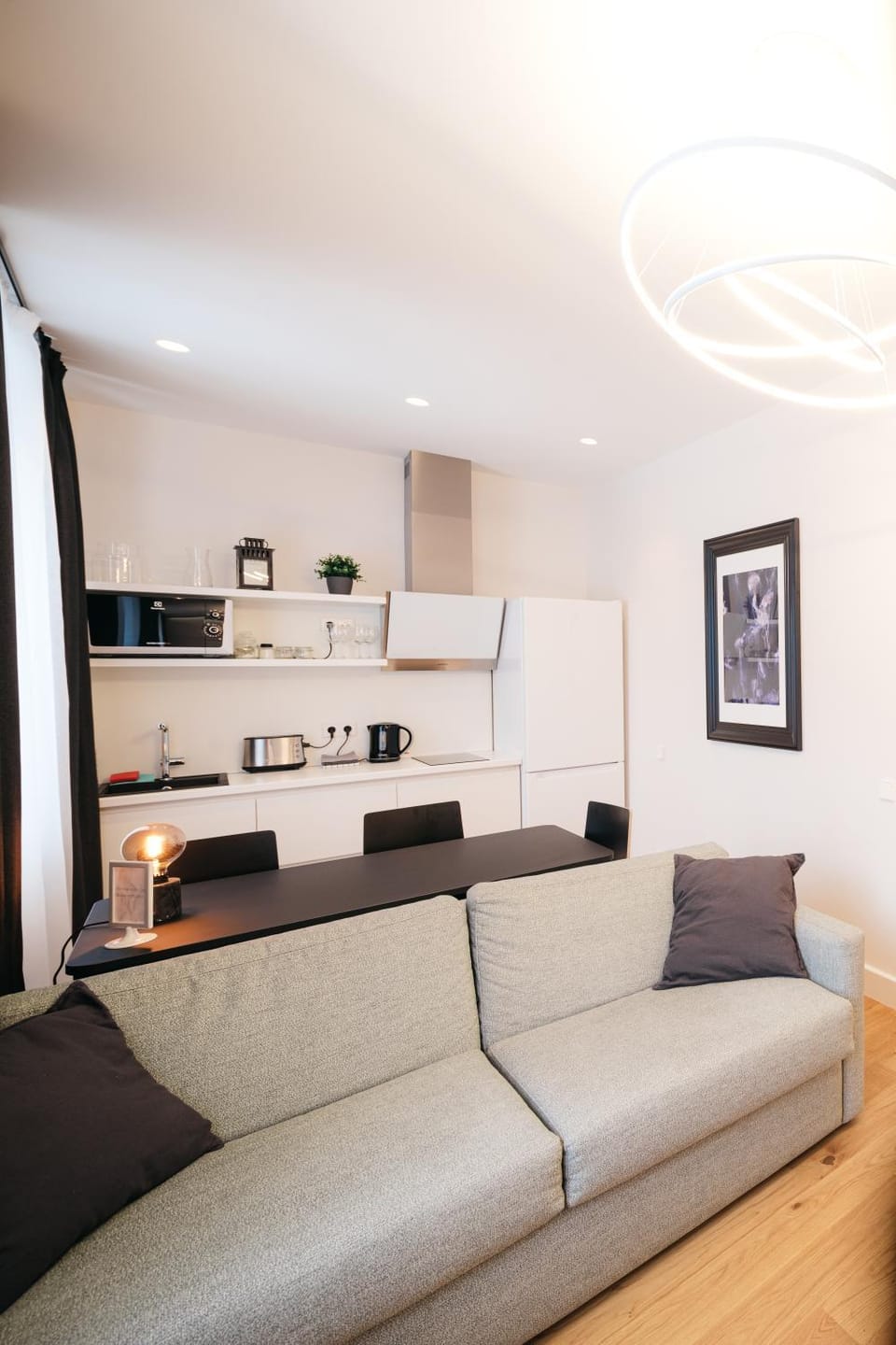 Kitchen or kitchenette, Living room, Seating area, stove