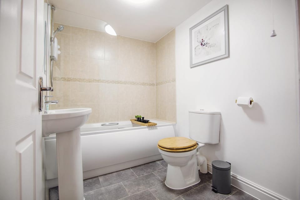 Toilet, Bathroom, Bath, towels