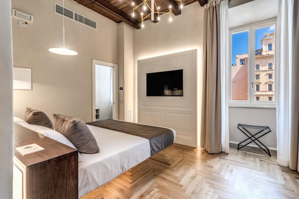 Bed, TV and multimedia, Bedroom, City view, air conditioner
