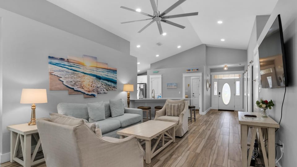 Sweet Retreat in Miramar House in Miramar Beach