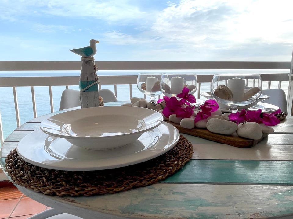 Property building, Day, Natural landscape, View (from property/room), Living room, Seating area, Dining area, Sea view, Meals
