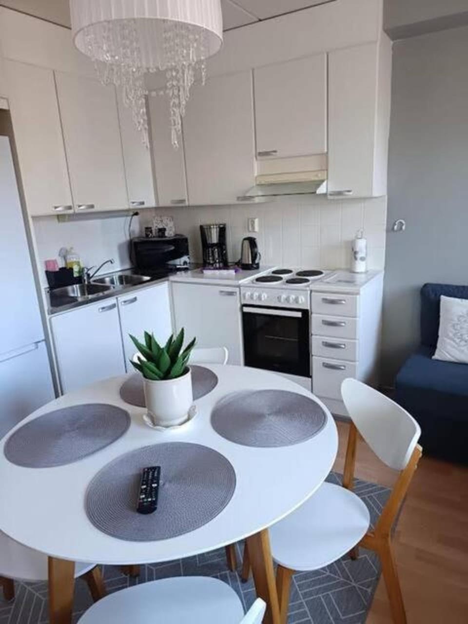 Dining area, kitchen
