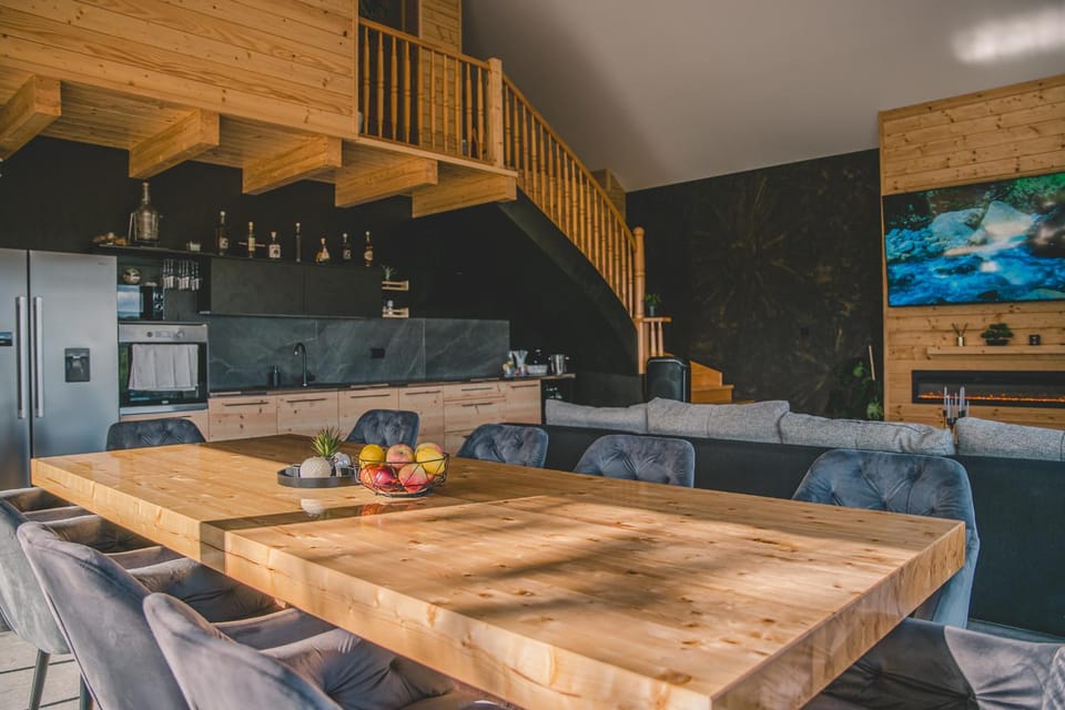 Kitchen or kitchenette, Living room, Dining area