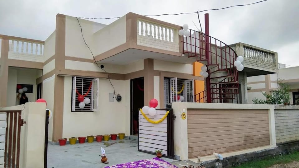 पैराडाइस स्कार्पिओ क्लब कुर्सी रोड लखनऊ Villa in Lucknow