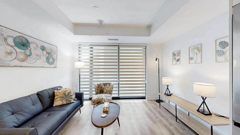 Cozy 2 Bdrm 2 Bath Entire Suite - Centre Hamilton Apartment in Hamilton