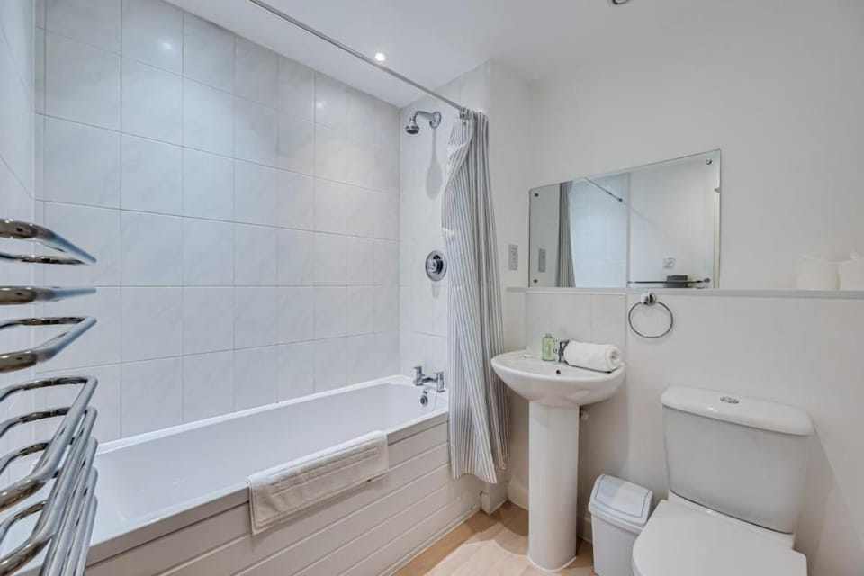 Toilet, Bathroom, Bath