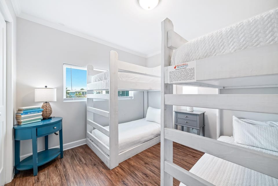 The Sand and Surf Beach Duplex A Side House in Gulf Shores