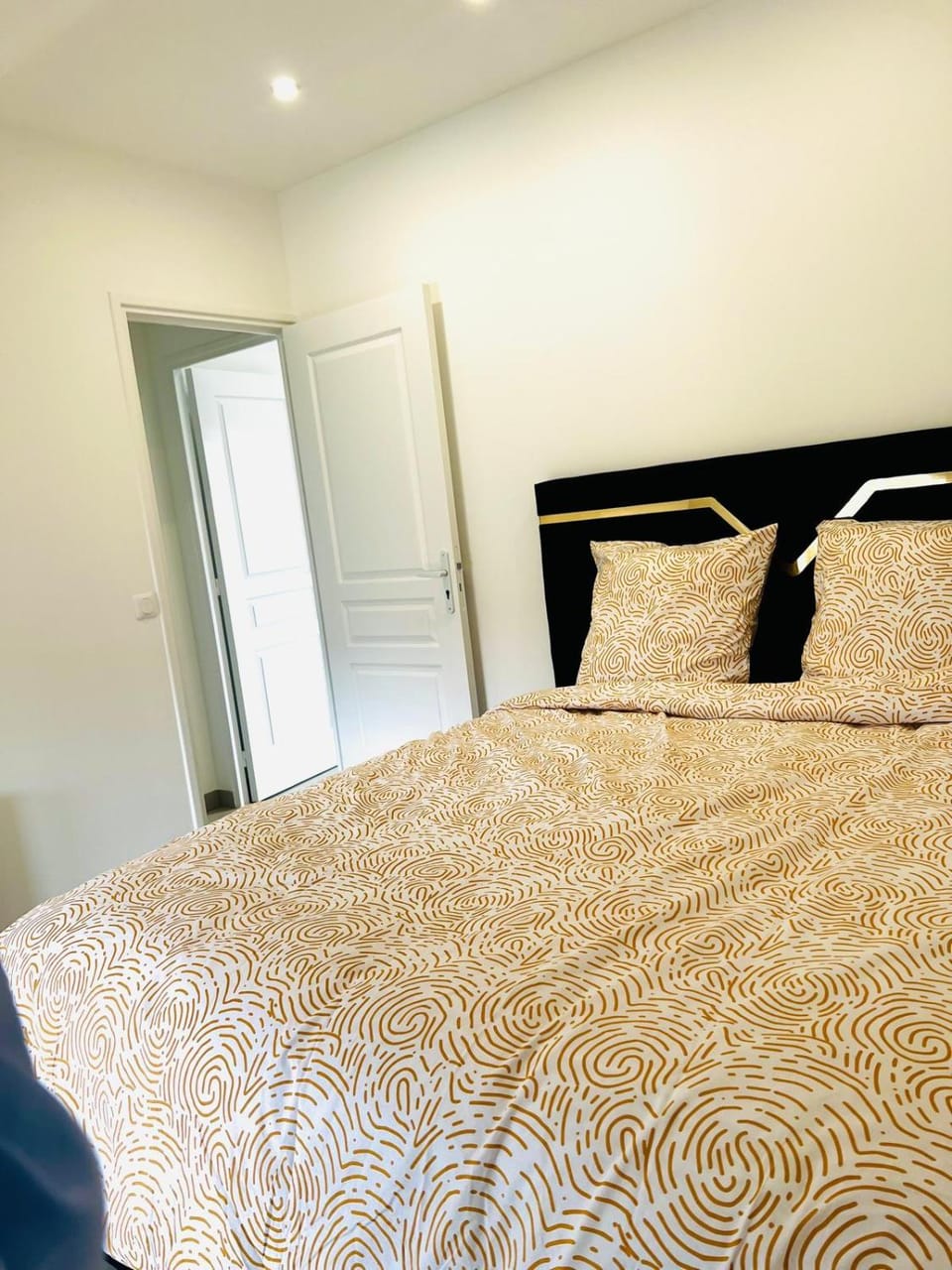 Royal House Meaux Centre-Ville Disneyland Paris Apartment in Île-de-France